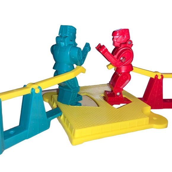 Mattel Rock'em Sock'em Robots Fast Fun Game Mini Travel Size Toy - Picture 3 of 11